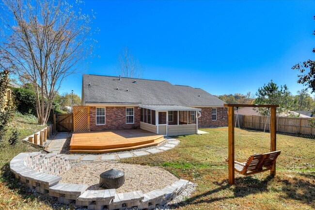 Building Photo - 703 Cannock Loop