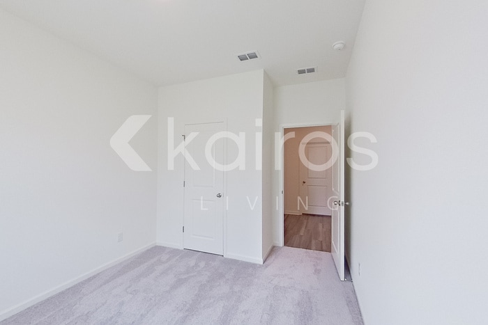 Building Photo - 628 Muster Fld Ct