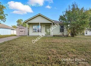 Building Photo - 1715 Manor Garden Curve