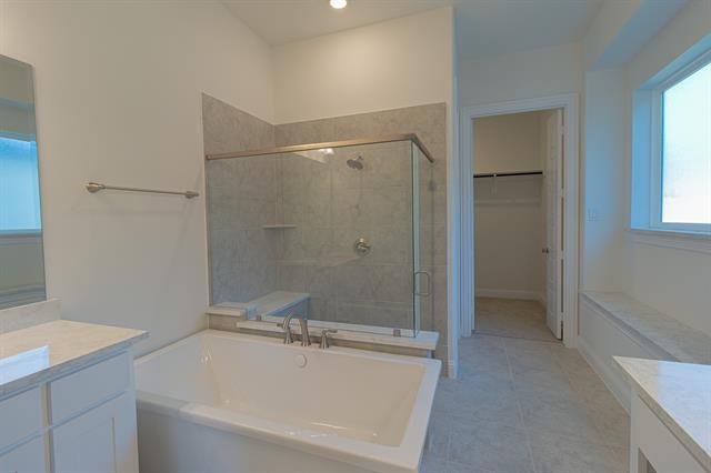 Building Photo - 4924 Daybreak Dr