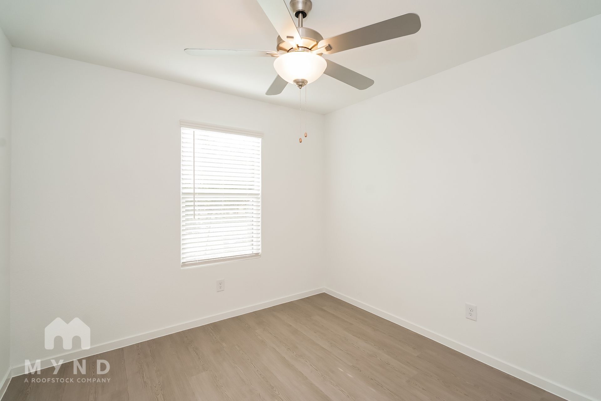 Building Photo - 2728 River Knl Ln