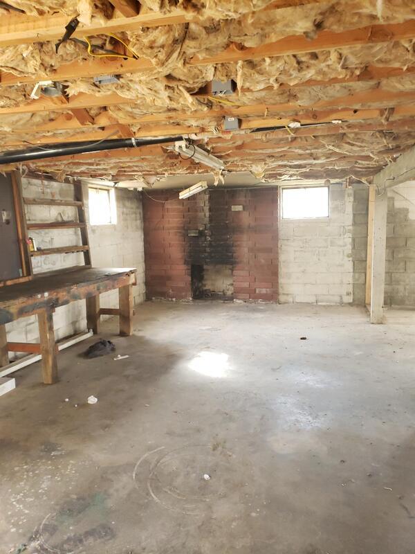 Building Photo - 10112 E 15th Ave