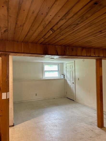 Building Photo - 17 Gould Farm Rd