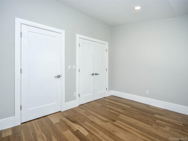 Building Photo - 15 Dunes Ln