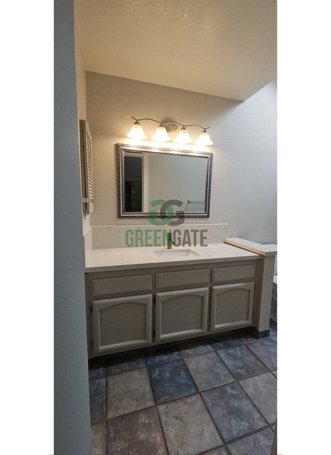 Building Photo - Now Available! Spacious 3 Bedroom, 2 Bathroom Home.