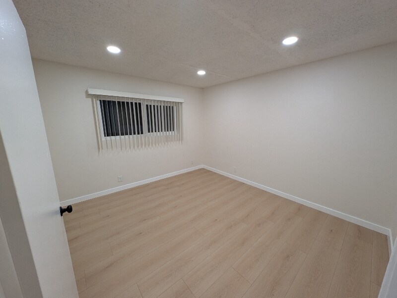 Building Photo - 11007 Hartsook St