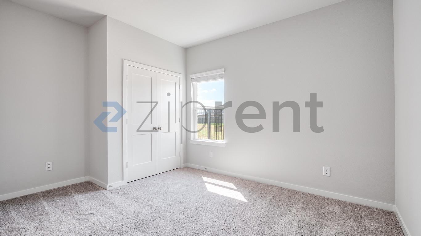 Building Photo - Unit 27327