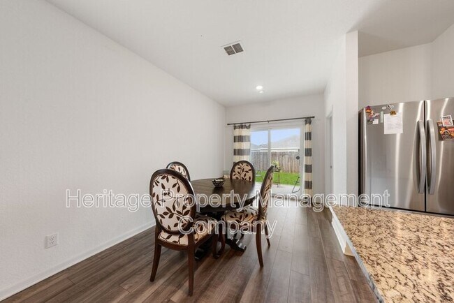 Building Photo - 5811 Rue Picasso