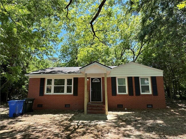 Building Photo - 4909 Walnut Dr