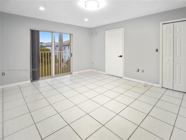 Building Photo - 5755 NW 109th Ave