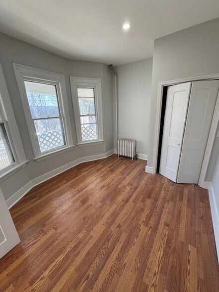 Building Photo - 2105 Belmont Ter