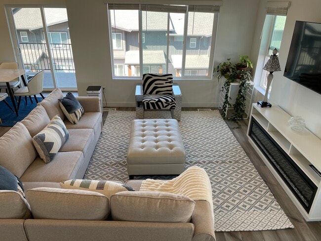 Building Photo - 2479 Wildwood Ln