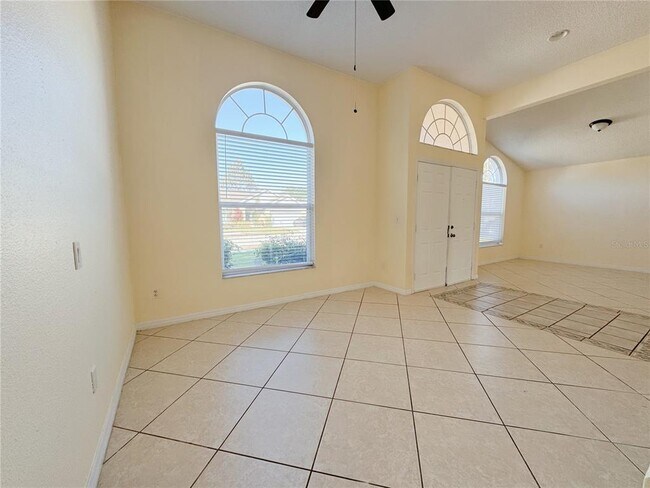 Building Photo - 2436 Deermeadow Dr