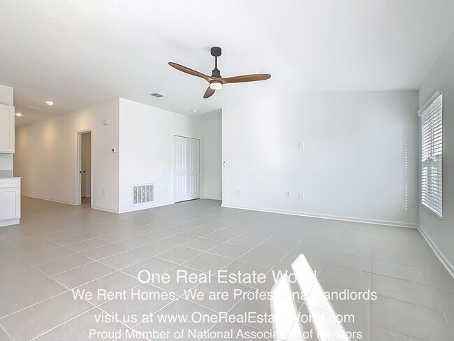 Building Photo - 5151 Bridgehaven Rd