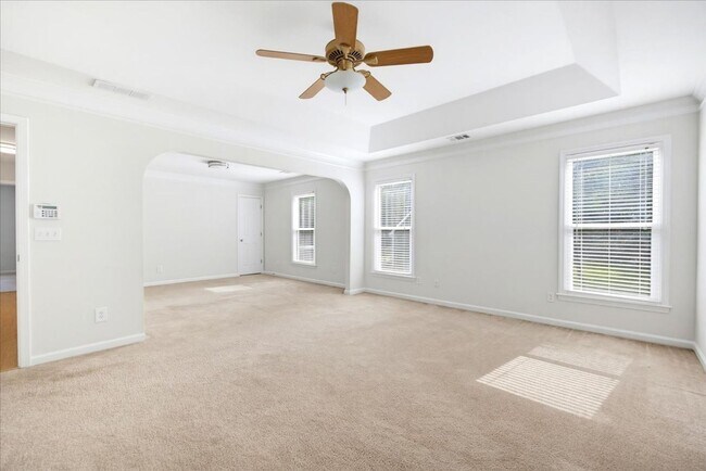 Building Photo - 326 Saybrook Crossing
