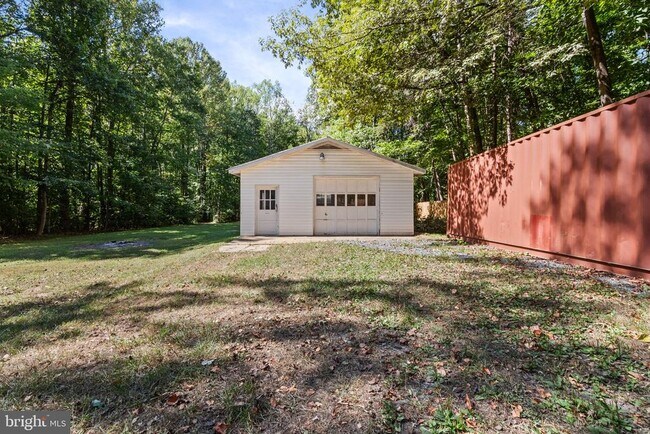 Building Photo - 124 Winding Creek Rd