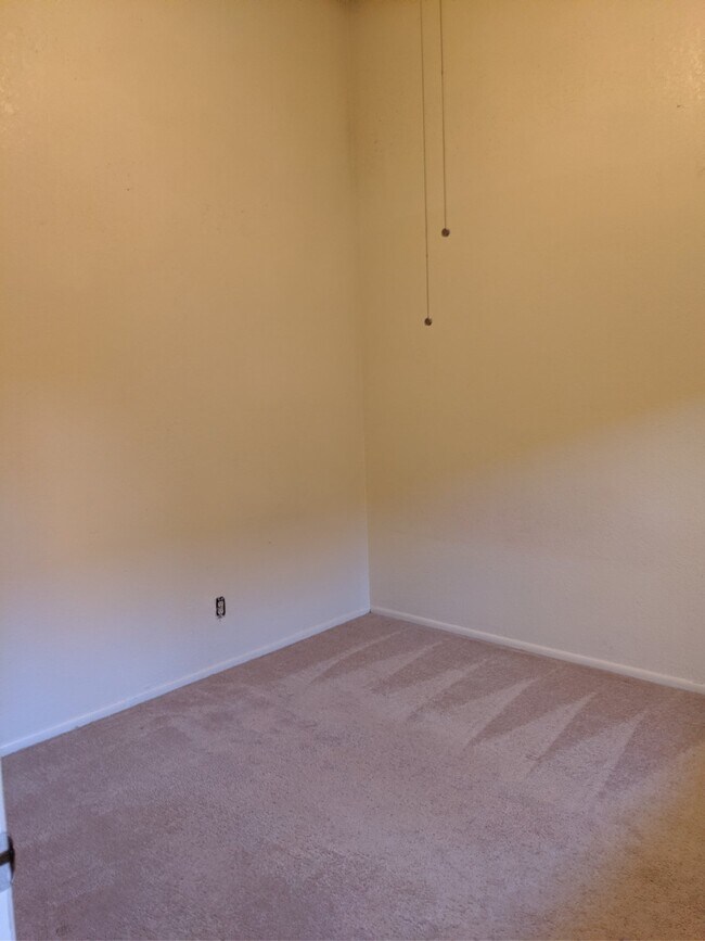 Building Photo - 3 Bedroom Home in Papago! Close to Tempe a...