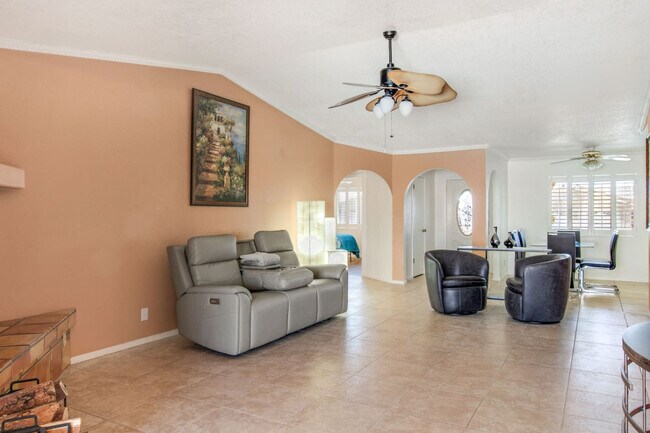 Building Photo - 212 Coral Dr