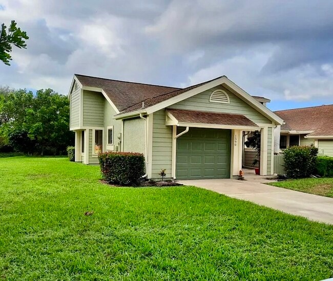 Building Photo - 1590 SE Dewberry Ct