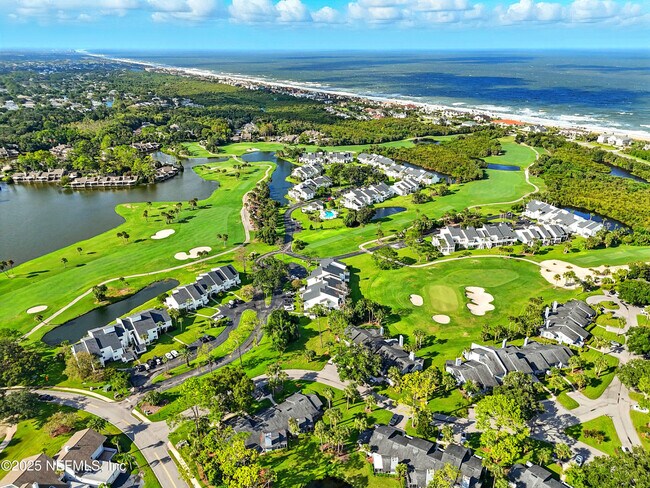 Building Photo - 16 Cove Rd