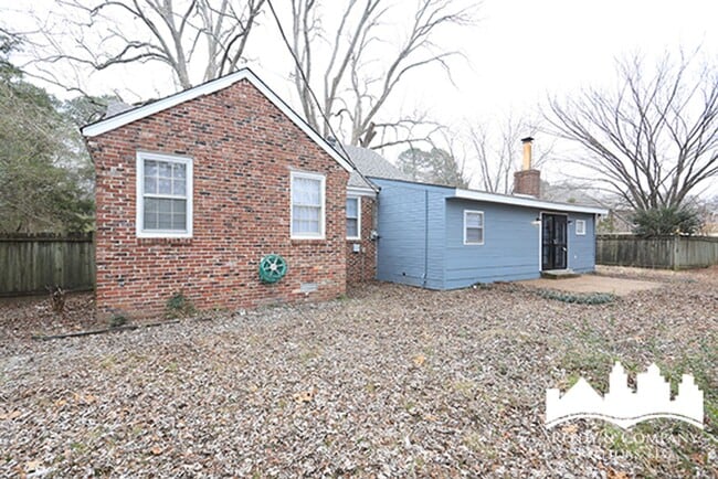 Building Photo - 7165 Alexander Rd