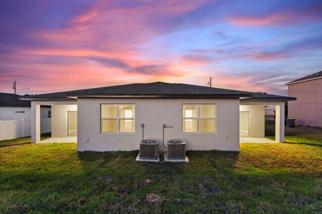 Building Photo - Deposit-Free! Modern, energy efficient hom...