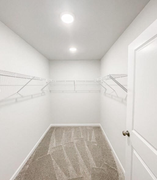 Building Photo - 612 Glen Clova Dr