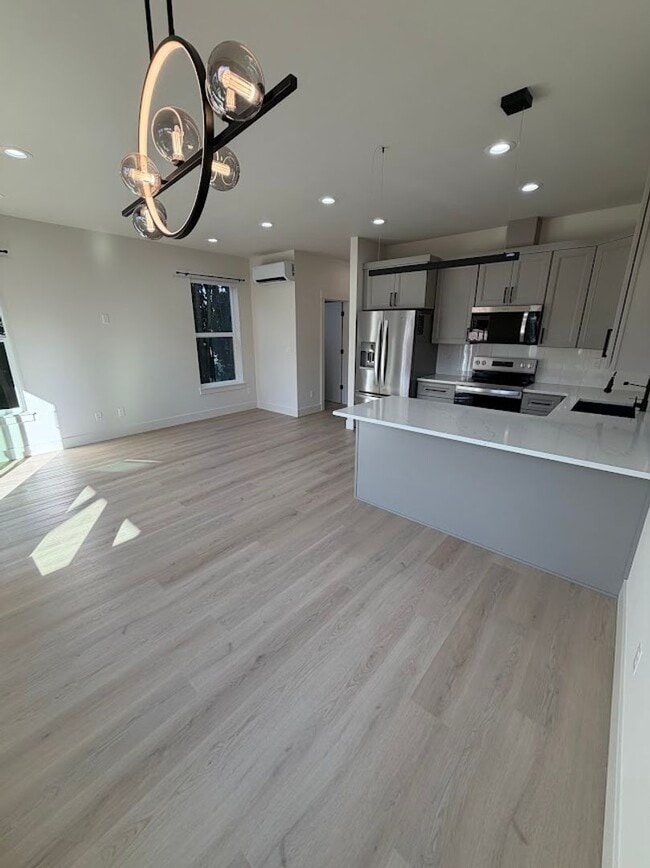 Building Photo - Elvira Place