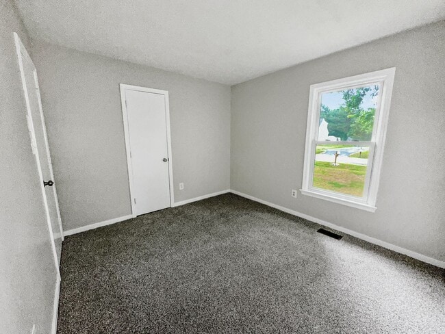 Building Photo - Charming home in the heart of Mechanicsville!