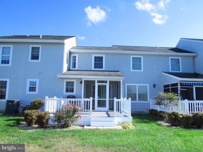 Building Photo - 31079 Crepe Myrtle Dr