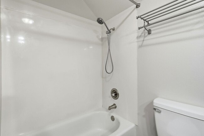 Building Photo - Santa Teresa 5-Bedroom 3-Bathroom Home