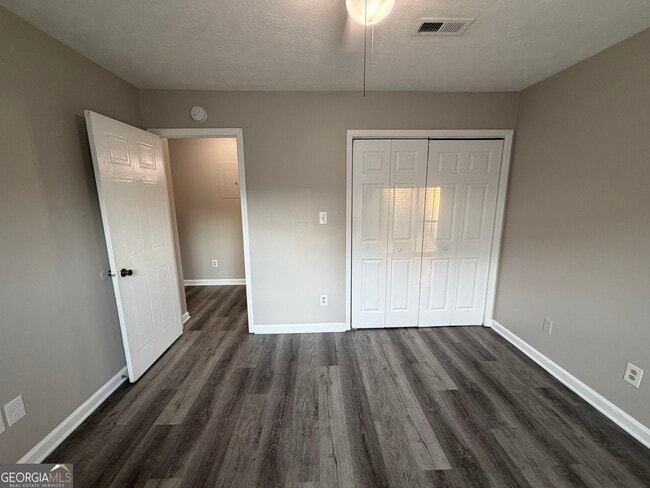 Building Photo - 105 Fruitwood Trce