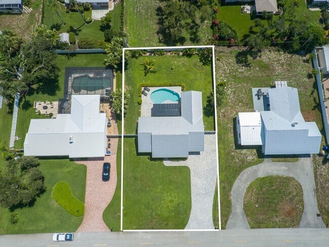 Building Photo - 606 Conn Way