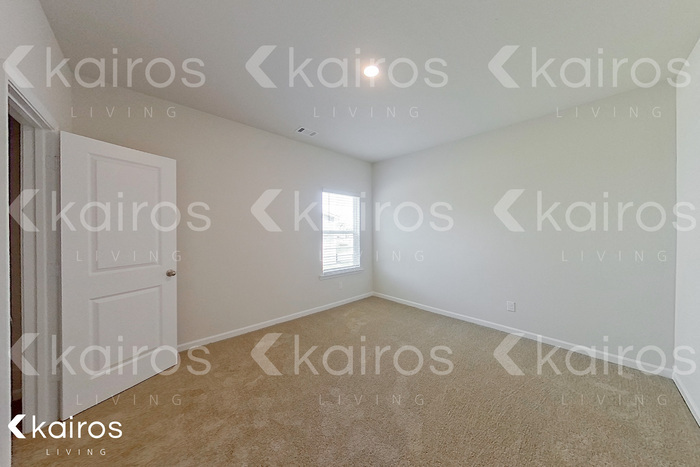 Building Photo - 3452 Bridgewood Dr