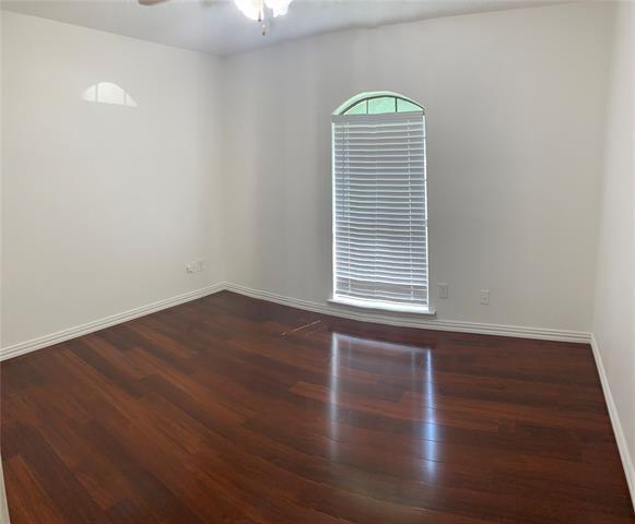 Building Photo - 1520 Parkside Dr