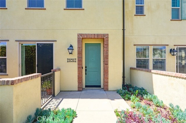 Building Photo - 906 El Paseo