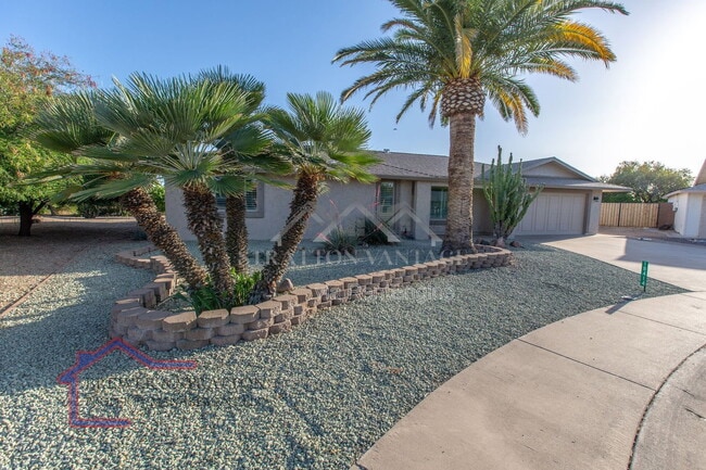 Building Photo - 18414 N 129th Ave