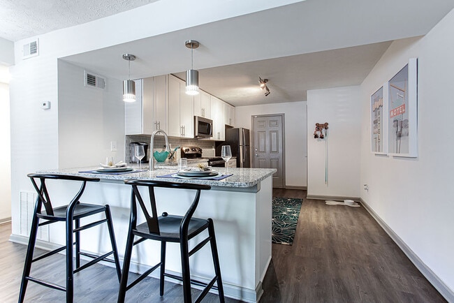 Building Photo - The Five @ North Decatur