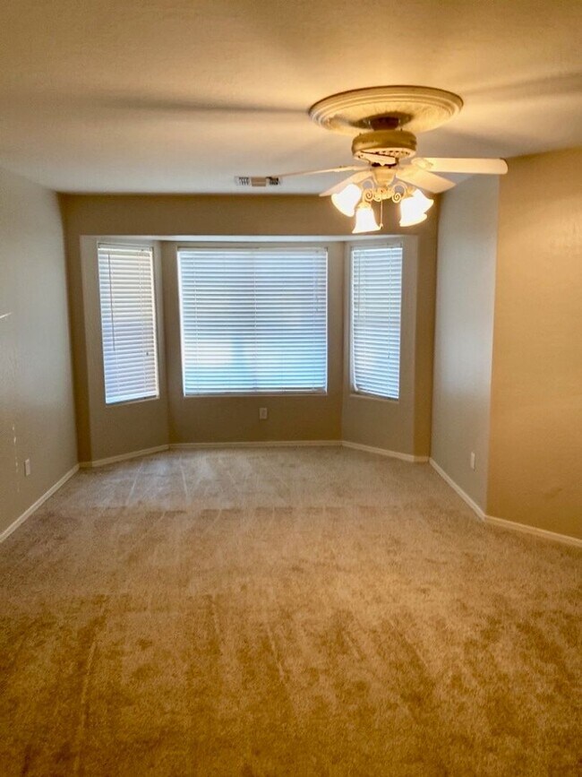 Building Photo - POOL, BBQ, FIRE PIT, AND MORE!