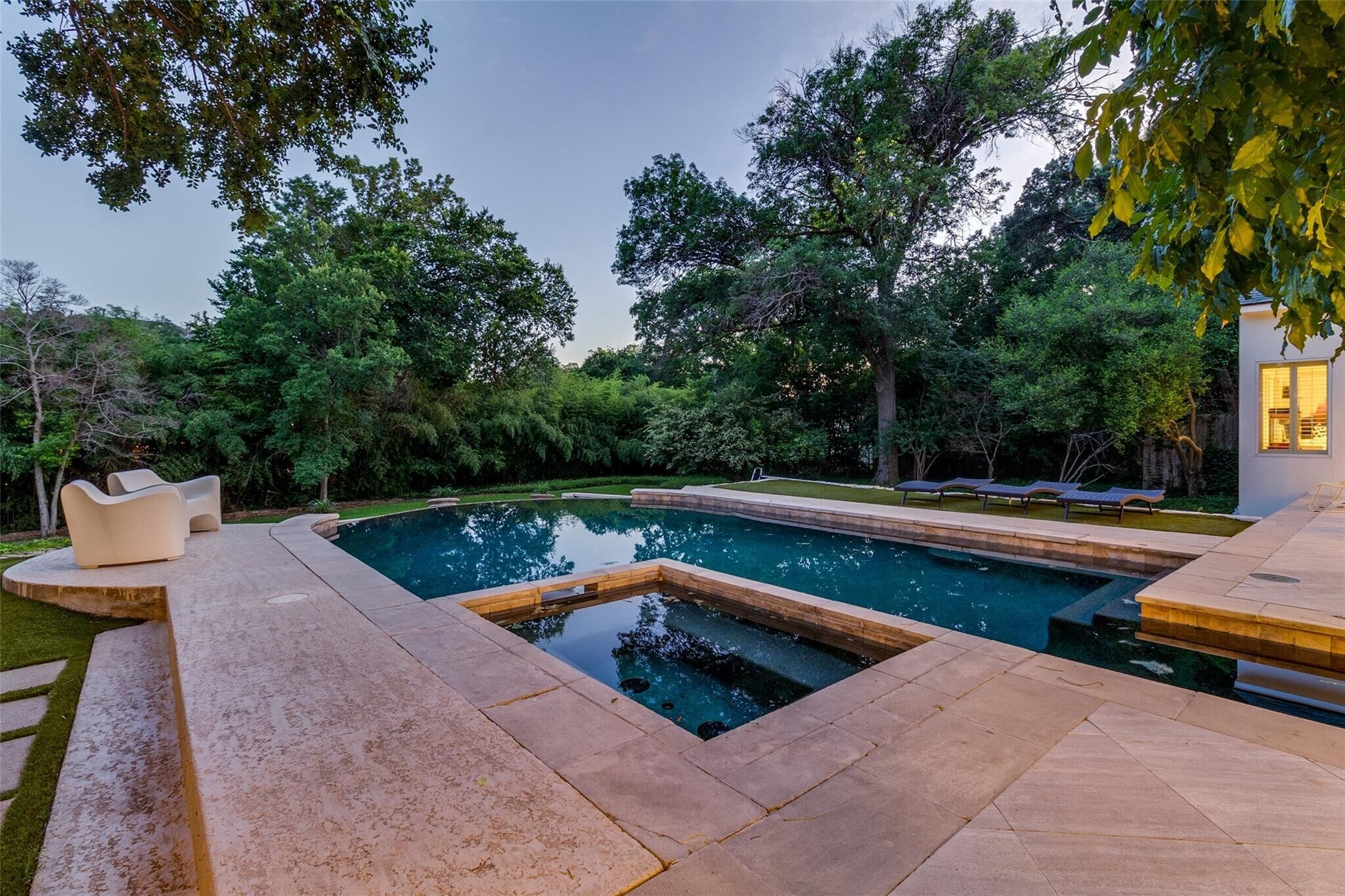 Building Photo - 4524 Park Ln