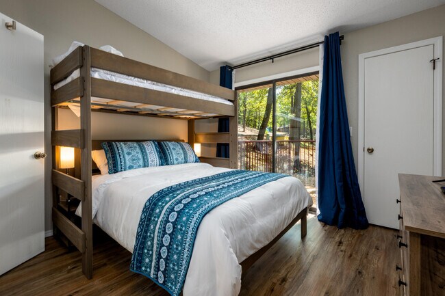 Building Photo - 235 Ozark Mountain Resort Dr