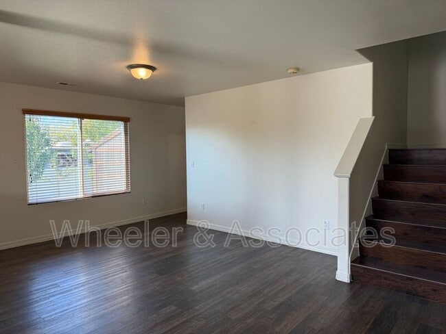 Building Photo - 1584 W Galbraith Ln