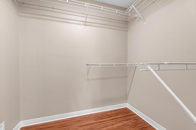 Building Photo - Updated Home in Convenient Location