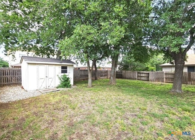 Building Photo - 237 Tapwood Ln