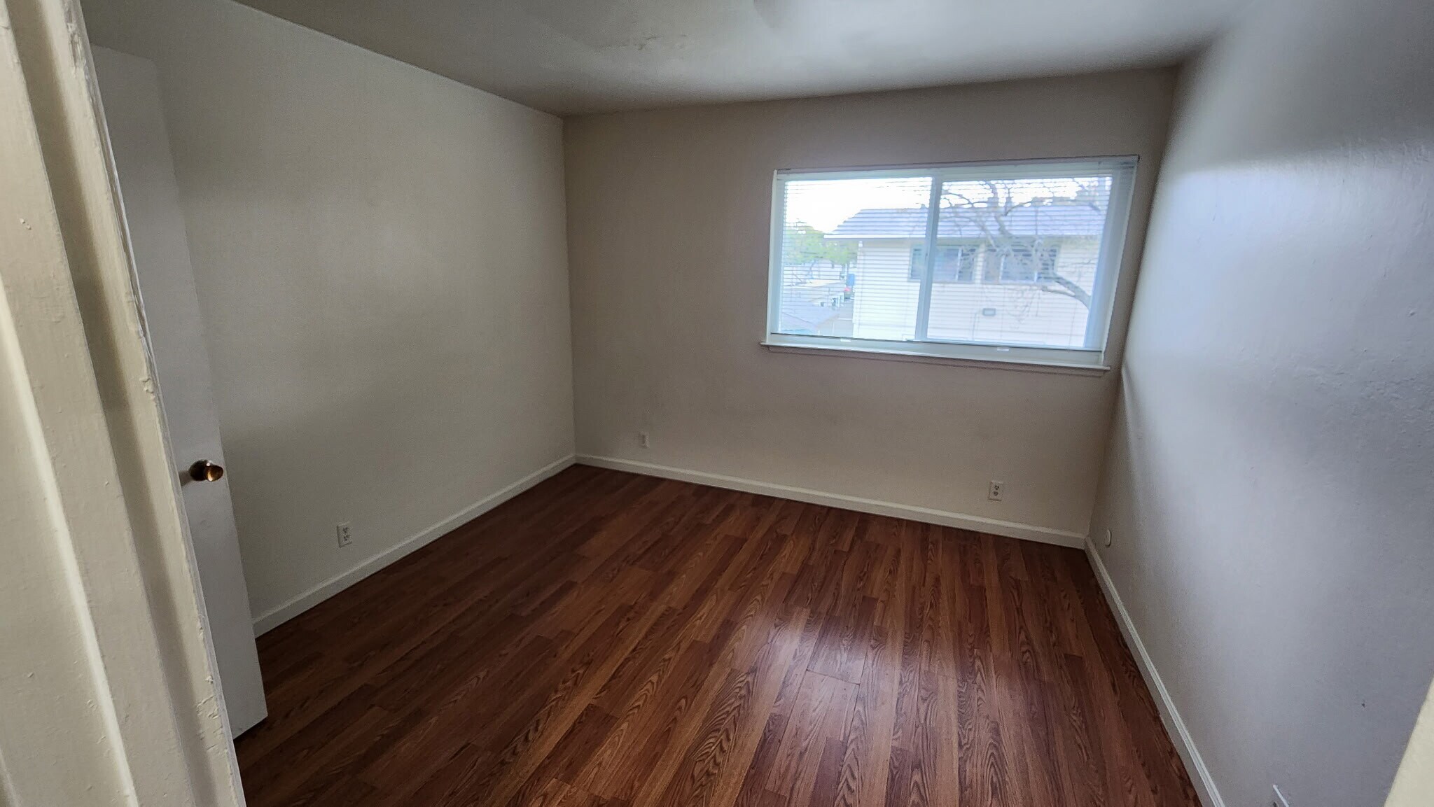 Building Photo - 4061 Park Center Ln