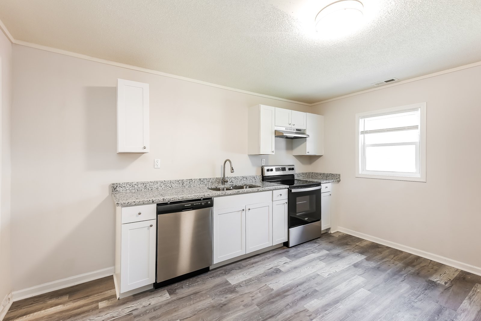 Building Photo - 16 Ames St