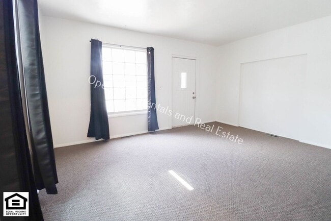 Building Photo - 209 S Ijams St