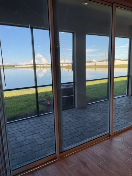 Building Photo - 2395 Arbor Wind Dr