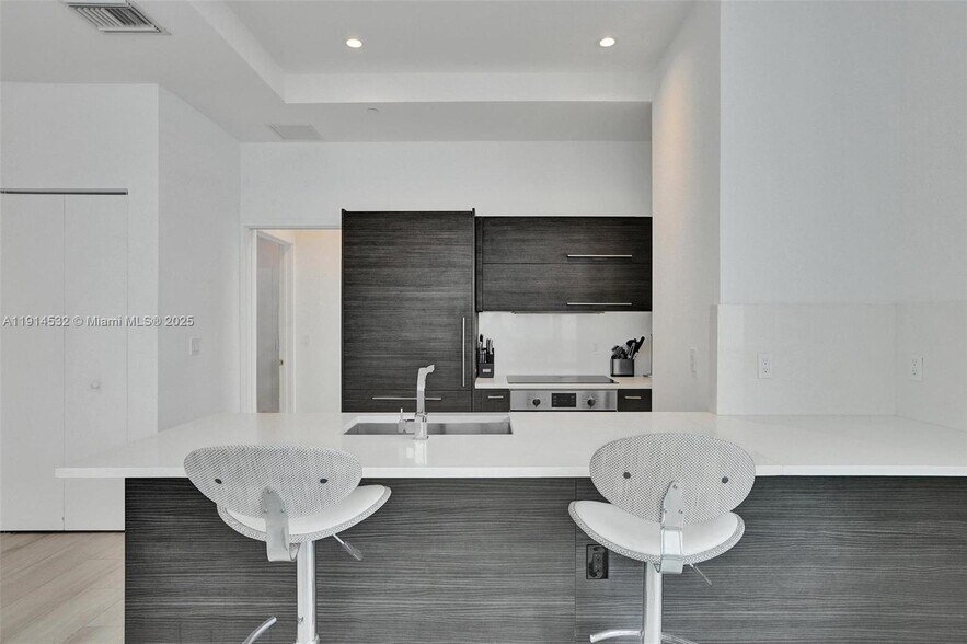 Building Photo - 55 SW 9th St