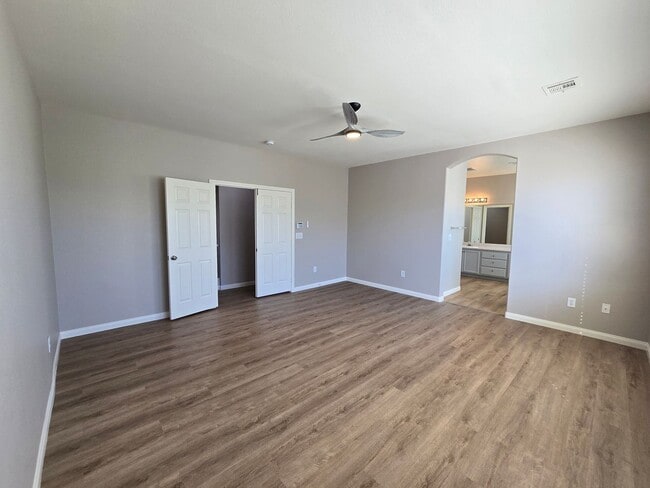 Building Photo - Rhodes Ranch 2 Story Rental